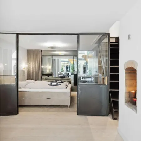Luxury By Freetown & Canals Апартаменты