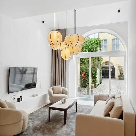 Апартаменты Luxury By Freetown & Canals