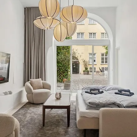 Luxury By Freetown & Canals