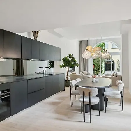 Апартаменты Luxury By Freetown & Canals